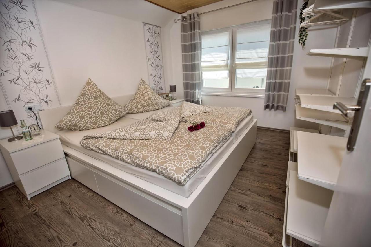 Ferienhaus Therese โคเบิร์น-กอนดอร์ฟ ภายนอก รูปภาพ